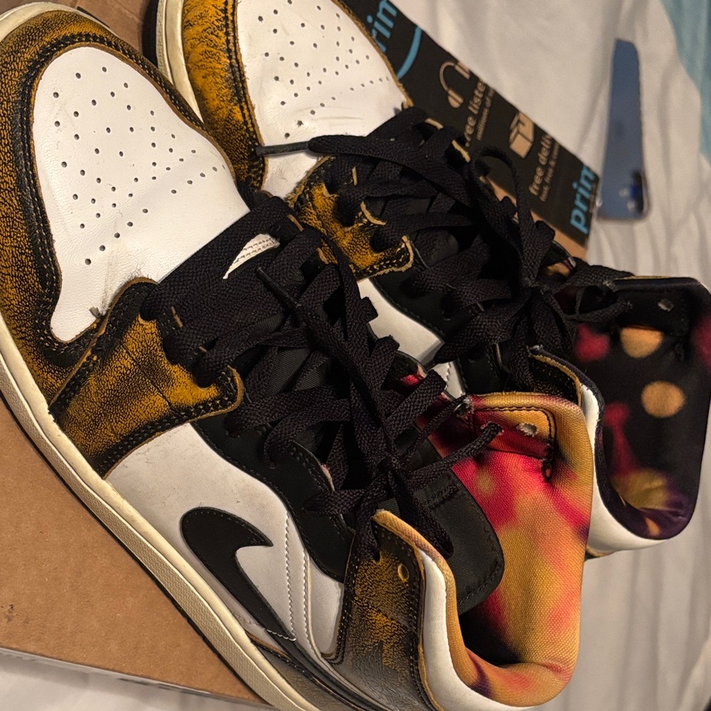 Multicolor Sneakers with Black and White Accents